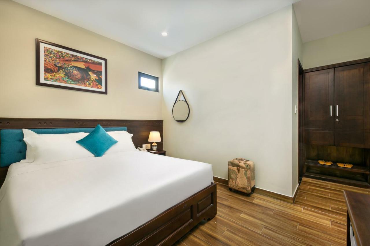 Celina Hotel&Apartment Da Nang Buitenkant foto