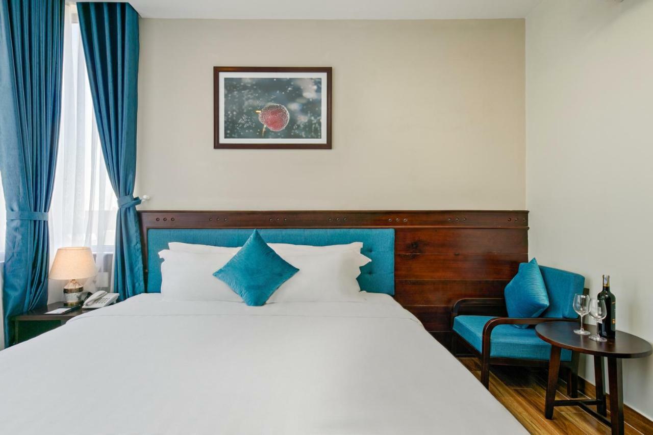 Celina Hotel&Apartment Da Nang Buitenkant foto