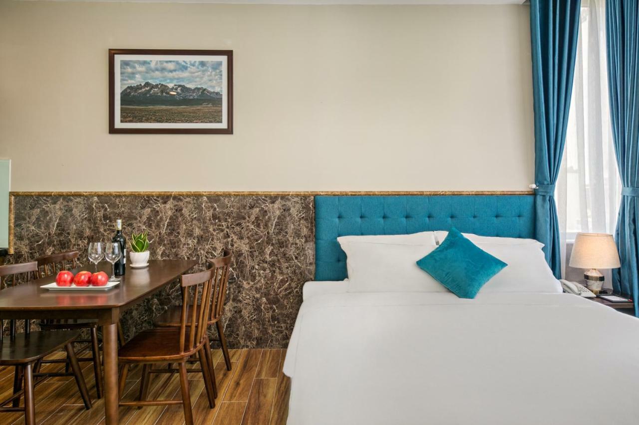 Celina Hotel&Apartment Da Nang Buitenkant foto