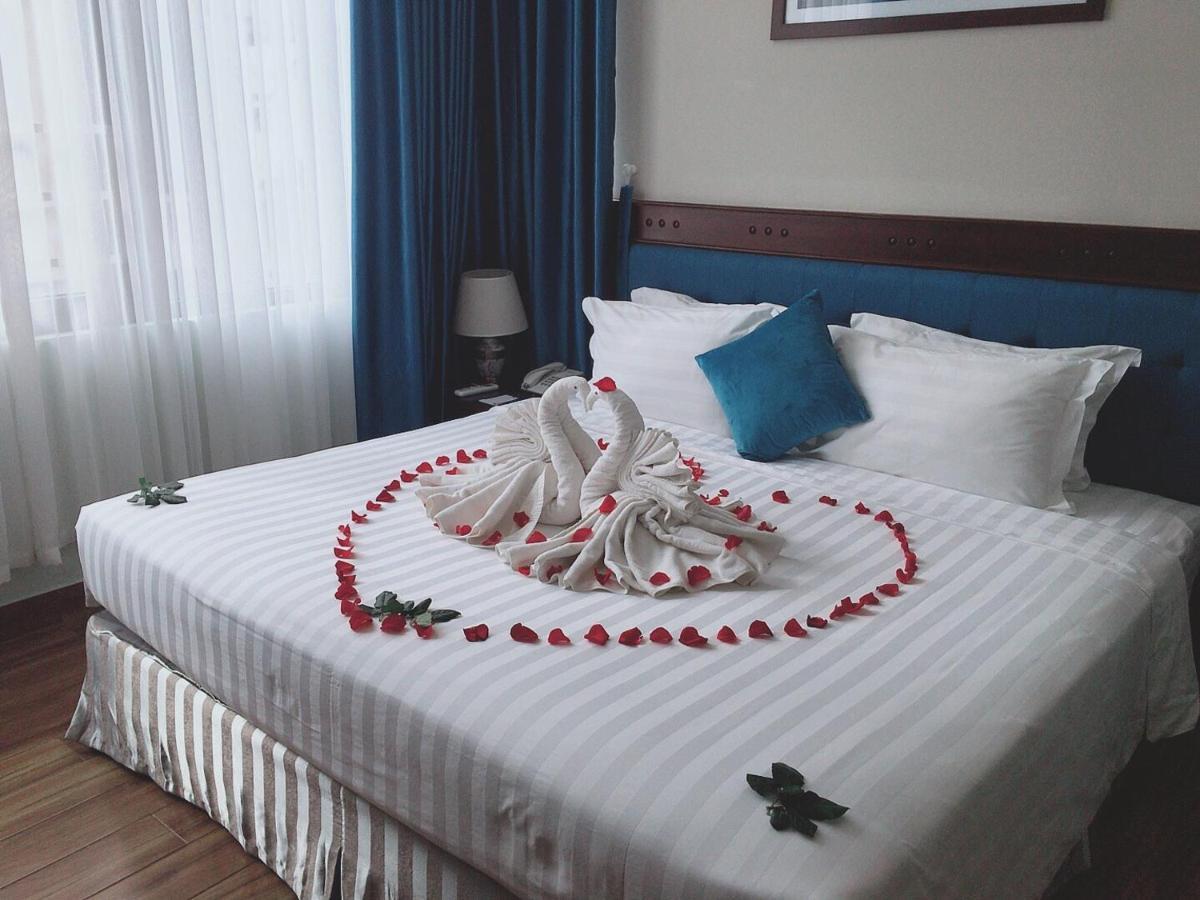 Celina Hotel&Apartment Da Nang Buitenkant foto